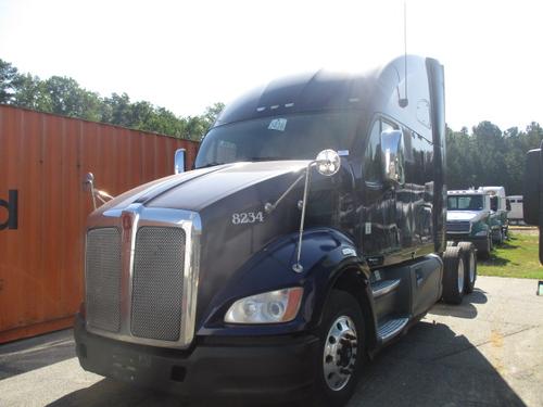 KENWORTH T700