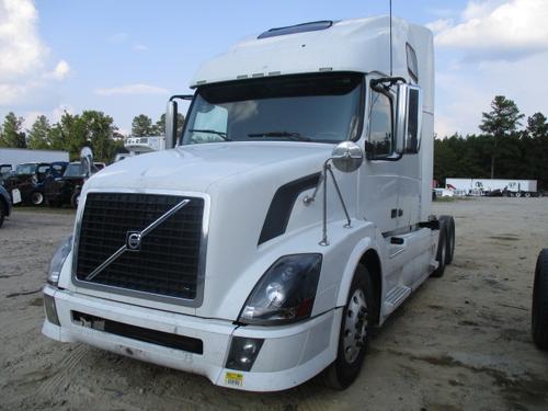 VOLVO VNL