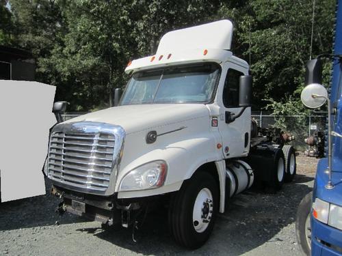 FREIGHTLINER CASCADIA 125