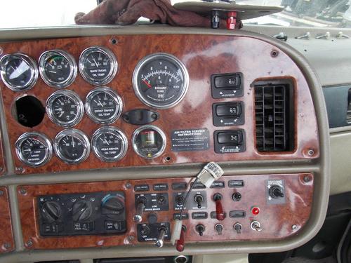 PETERBILT 379