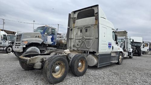 FREIGHTLINER CASCADIA