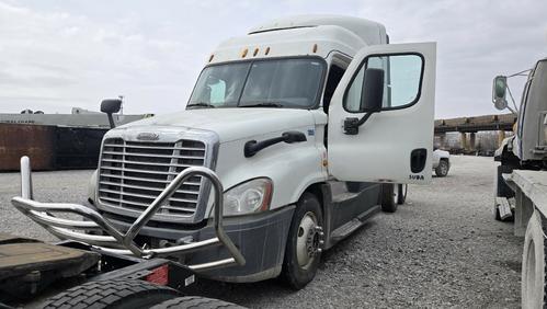 FREIGHTLINER CASCADIA