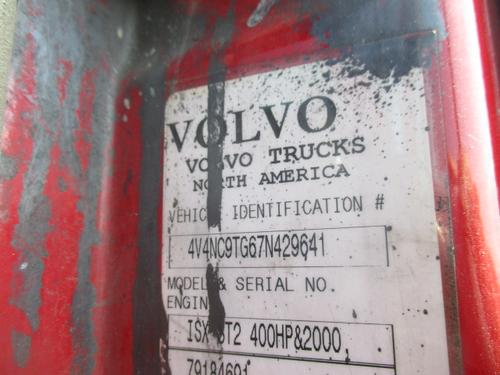 VOLVO VNL