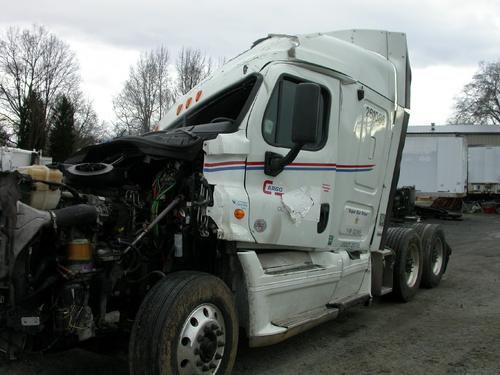 FREIGHTLINER CASCADIA