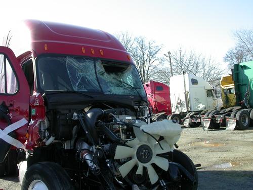 FREIGHTLINER CASCADIA