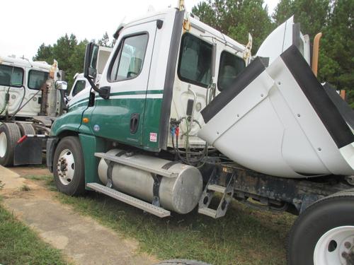 FREIGHTLINER CASCADIA 125