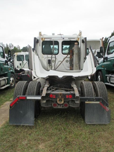 FREIGHTLINER CASCADIA 125