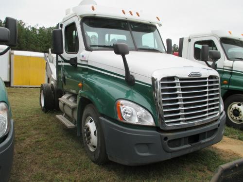 FREIGHTLINER CASCADIA 125