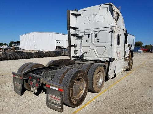 FREIGHTLINER CASCADIA 126