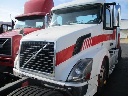 VOLVO VNL300