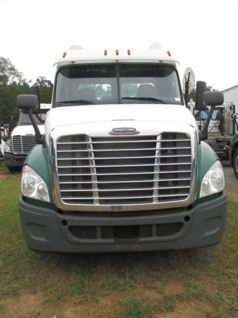 FREIGHTLINER CASCADIA 125