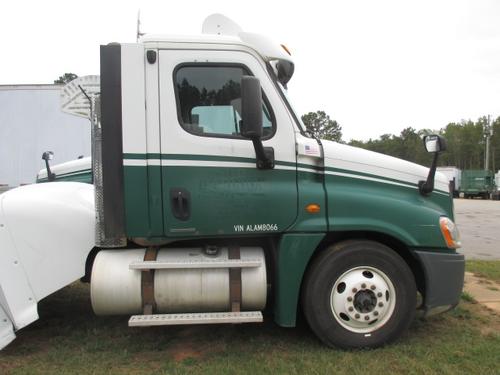 FREIGHTLINER CASCADIA 125