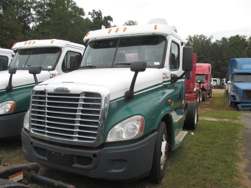 FREIGHTLINER CASCADIA 125