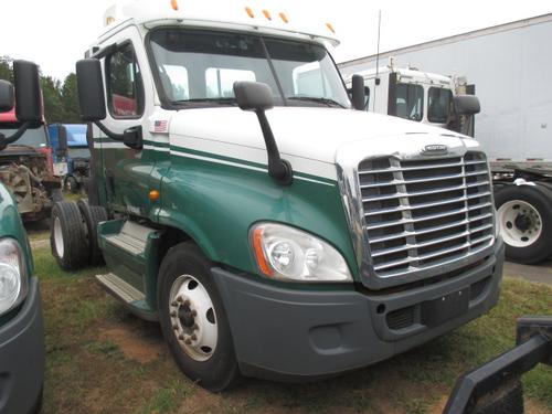 FREIGHTLINER CASCADIA 125
