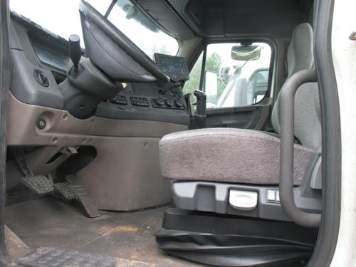 FREIGHTLINER CASCADIA 125