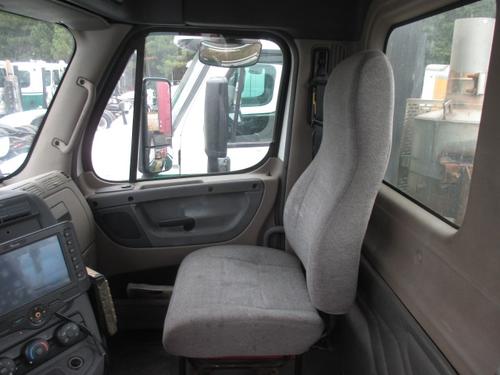 FREIGHTLINER CASCADIA 125