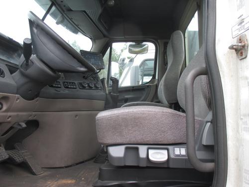 FREIGHTLINER CASCADIA 125