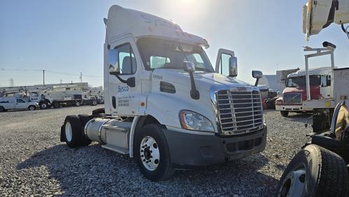 FREIGHTLINER CASCADIA