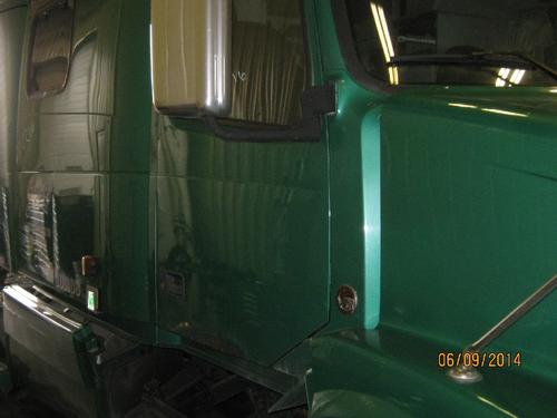 VOLVO VNL770
