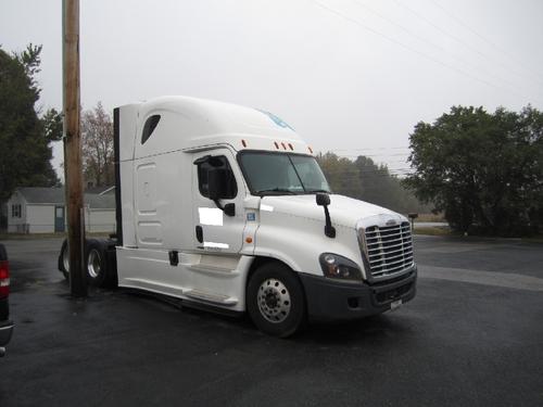 FREIGHTLINER CASCADIA 125