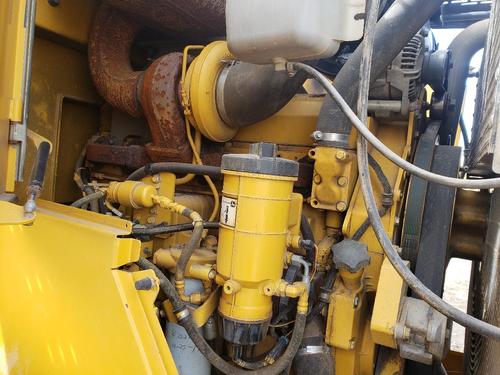 John Deere 824J