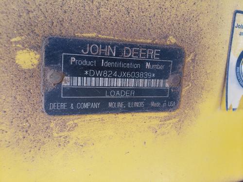 John Deere 824J