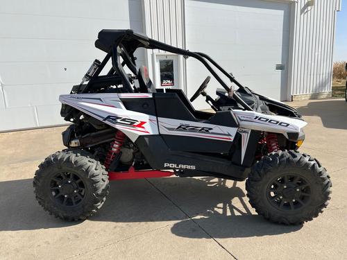 POLARIS RZR RS1