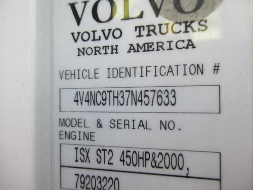 VOLVO VNL