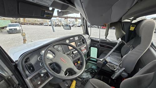 PETERBILT 365