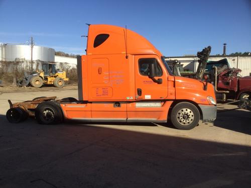 FREIGHTLINER CASCADIA 125
