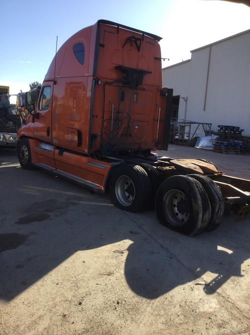 FREIGHTLINER CASCADIA 125