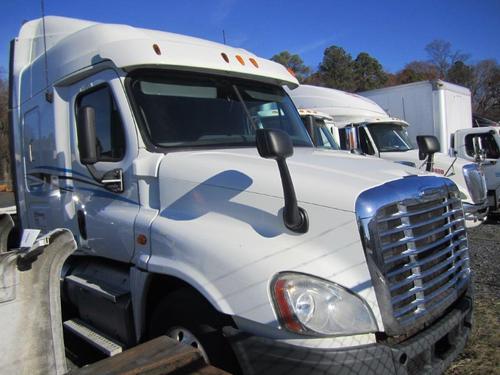 FREIGHTLINER CASCADIA 125