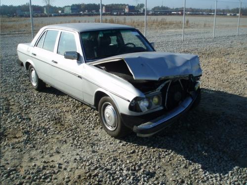 MERCEDES-BENZ MERCEDES 240D