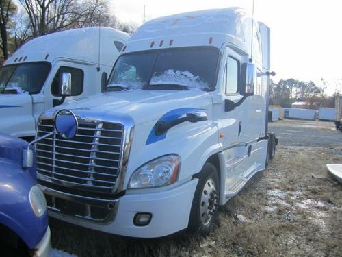 FREIGHTLINER CASCADIA 125