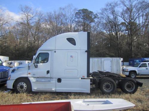 FREIGHTLINER CASCADIA 125