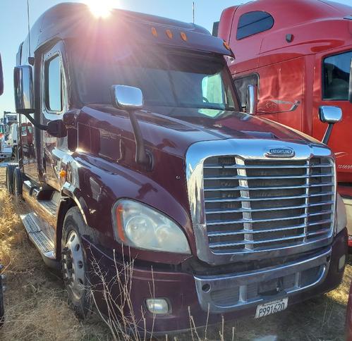 FREIGHTLINER CASCADIA 125