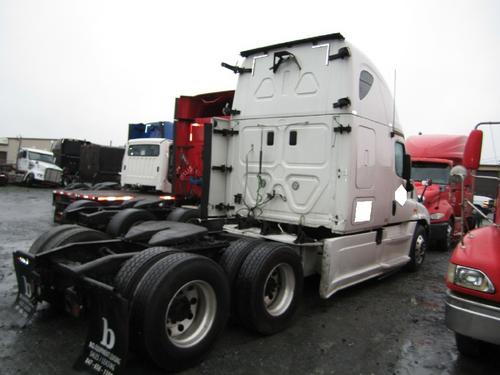 FREIGHTLINER CASCADIA 125