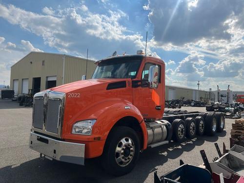 KENWORTH T880