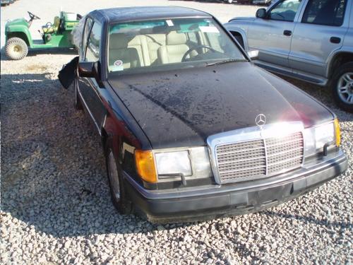 MERCEDES-BENZ MERCEDES 300E