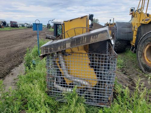 John Deere 824J