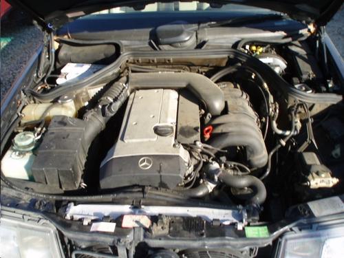 MERCEDES-BENZ MERCEDES 300E