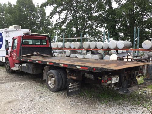 FREIGHTLINER M2 100
