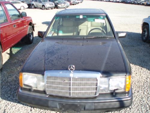 MERCEDES-BENZ MERCEDES 300E