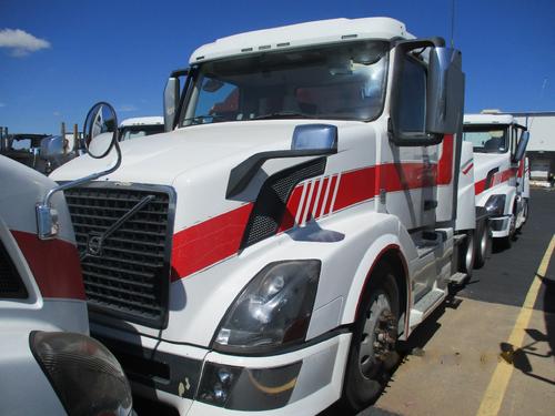 VOLVO VNL300