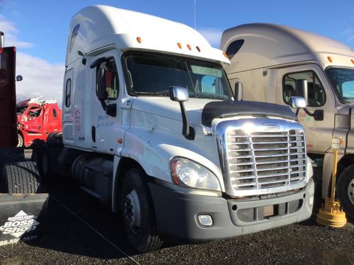 FREIGHTLINER CASCADIA 125