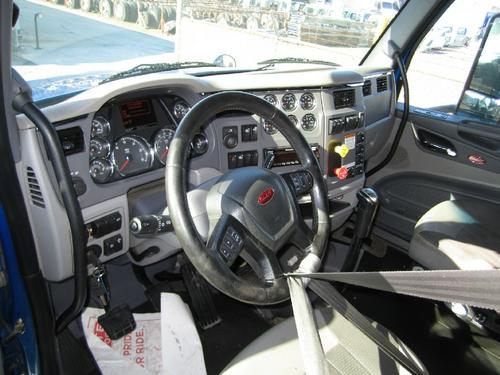 PETERBILT 579