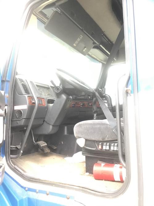 VOLVO VNL