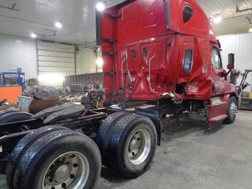 FREIGHTLINER CASCADIA 125