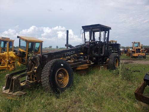 John Deere 770CH