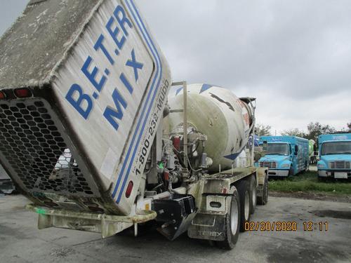 ADVANCED FRONT DISCHARGE MIXER